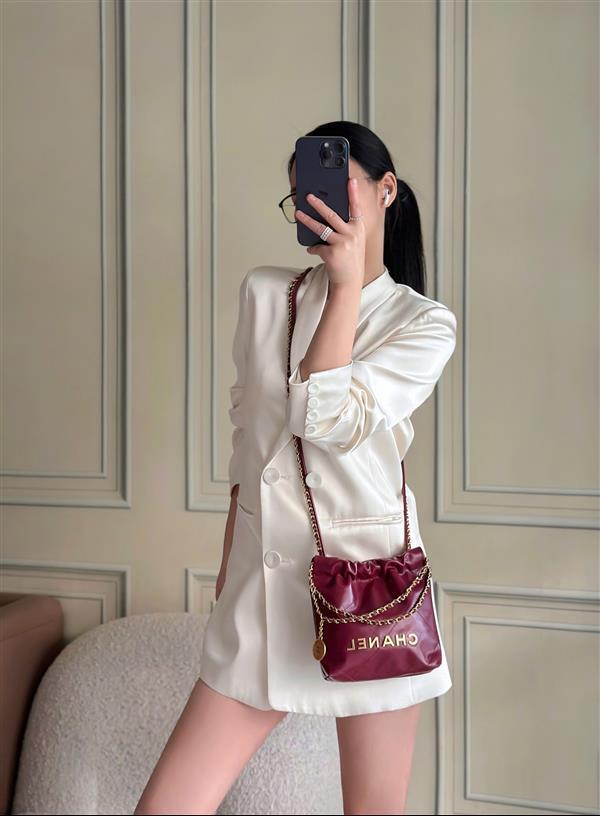 2026127215211688 600